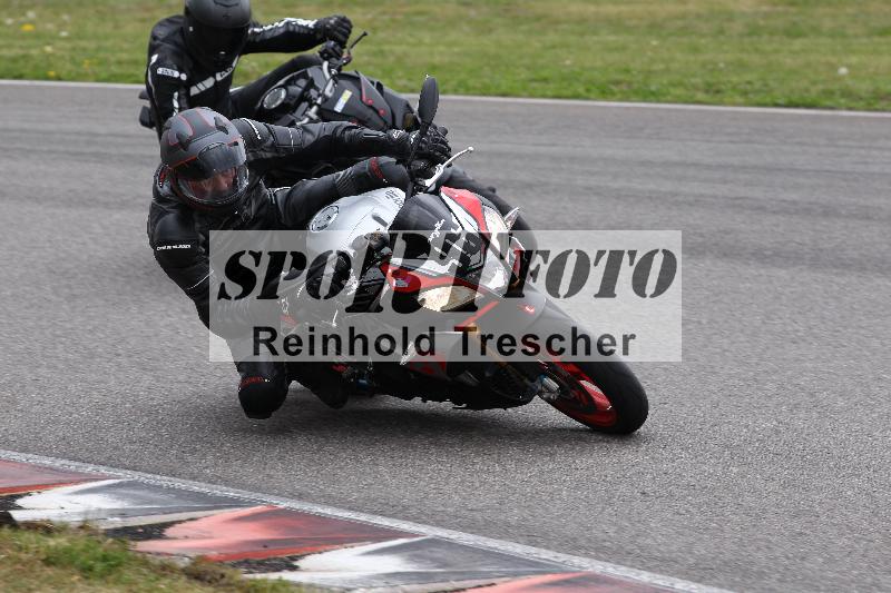 Archiv-2022/13 25.04.2022 Plüss Moto Sport ADR/Freies Fahren/96